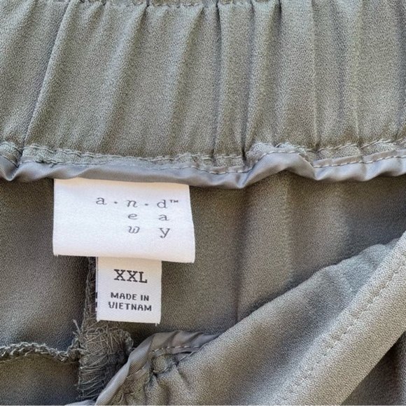 A New Day Women's Olive Green Relaxed Fit Trousers Tapered Size XXL - Picture 3 of 9